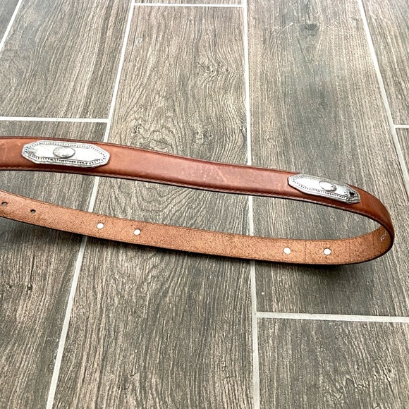 The Ritz Leather Western Belt w/Silver Concho Bead - Picture 4 of 8